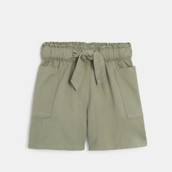 شورت انسيابي كاكي بحزام للفتيات